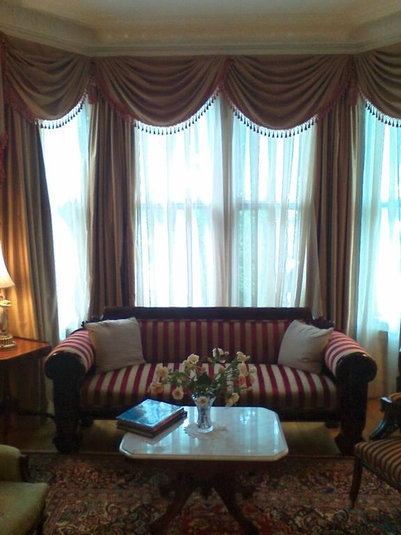 A Kingston Bed & Breakfast エクステリア 写真